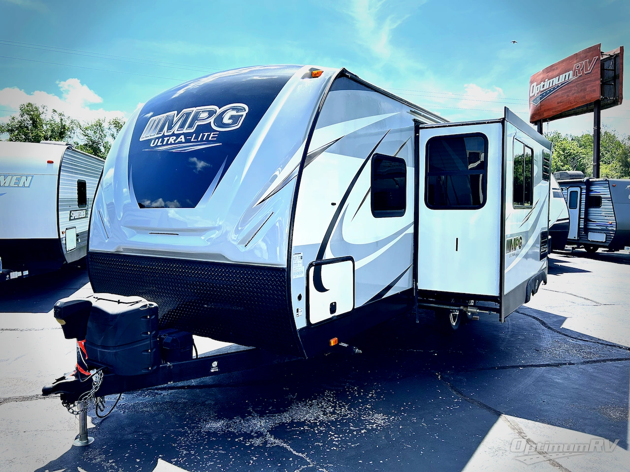 2019 Cruiser MPG 2120RB Photo 2