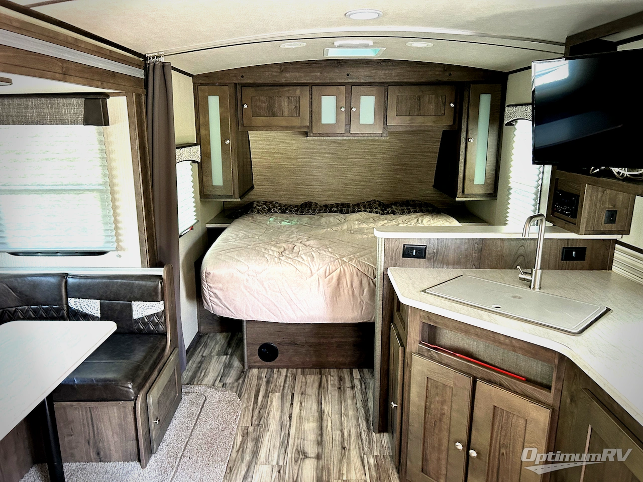 2019 Cruiser MPG 2120RB Photo 5