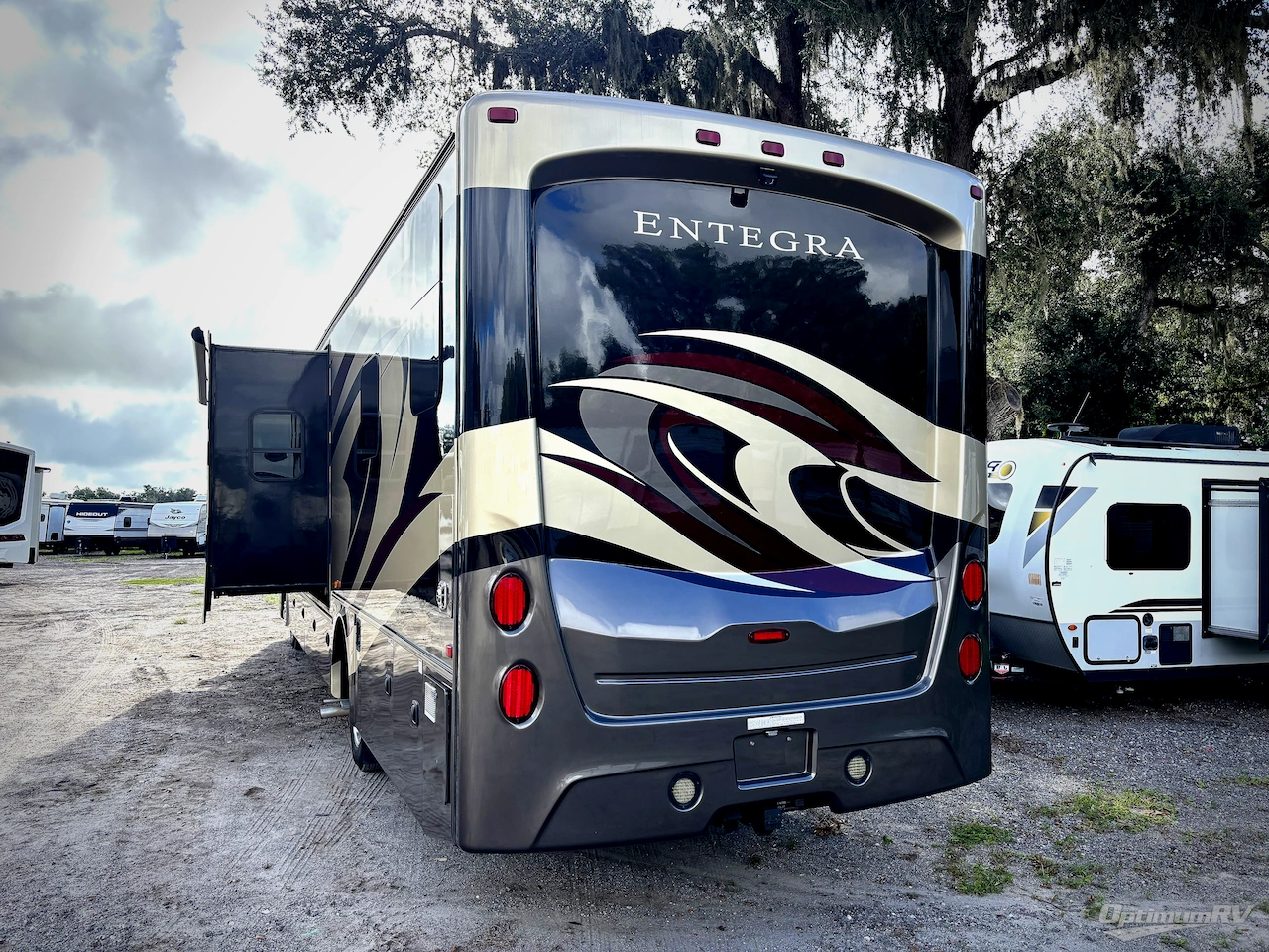 2020 Entegra Emblem 36U Photo 3