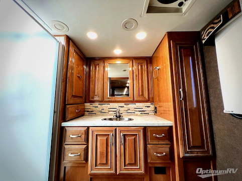 2018 Thor Palazzo 36.1 RV Photo 4