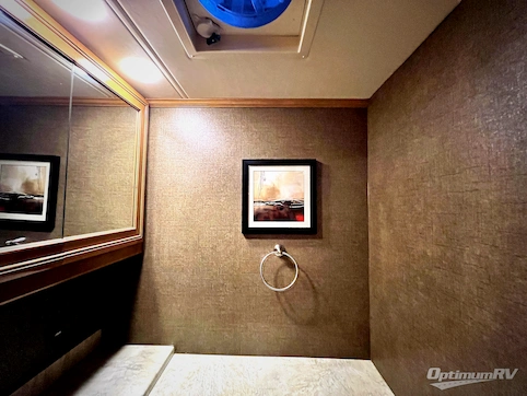 2018 Thor Palazzo 36.1 RV Photo 3