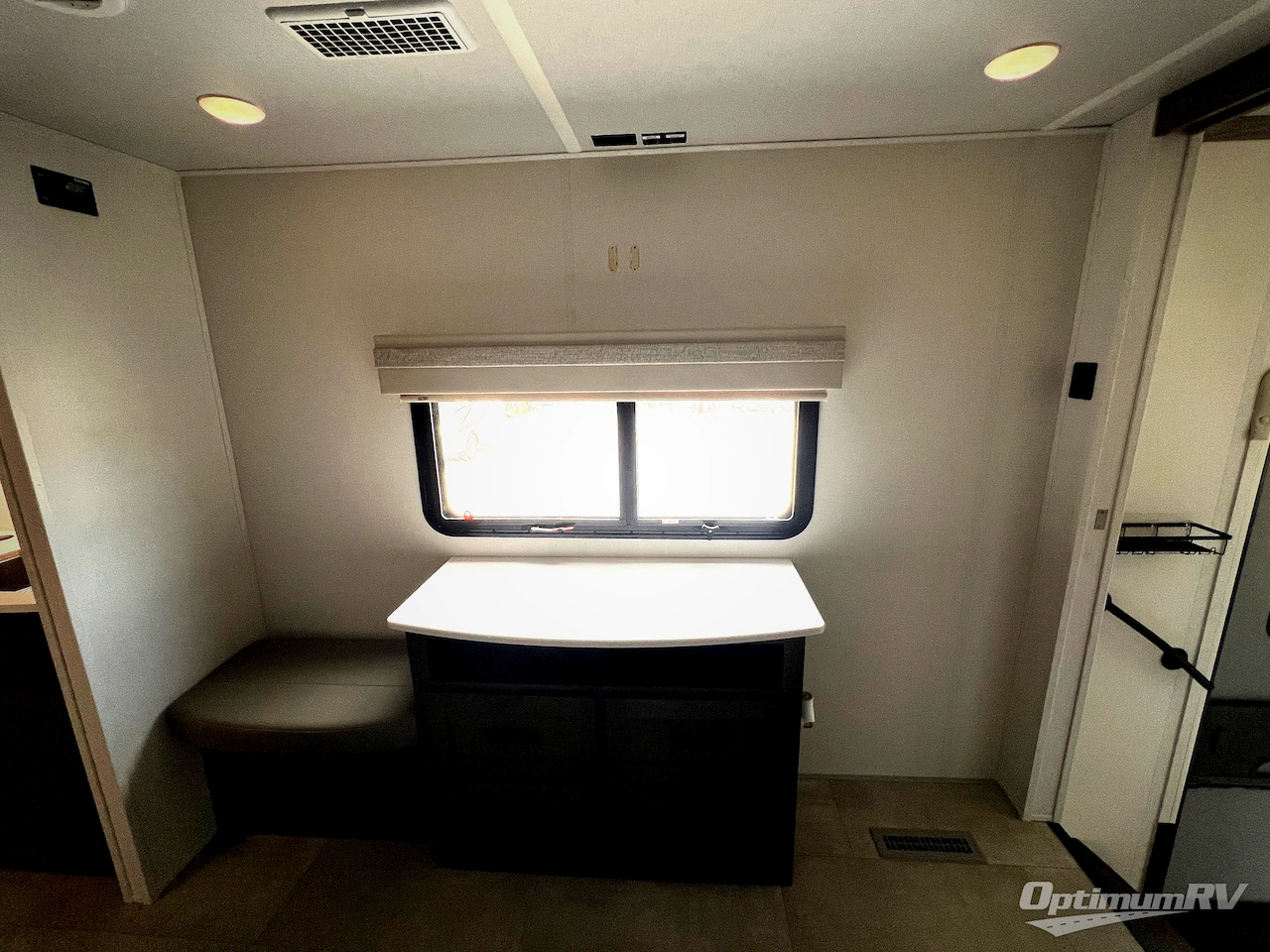 2023 Palomino Columbus 384RK Photo 19