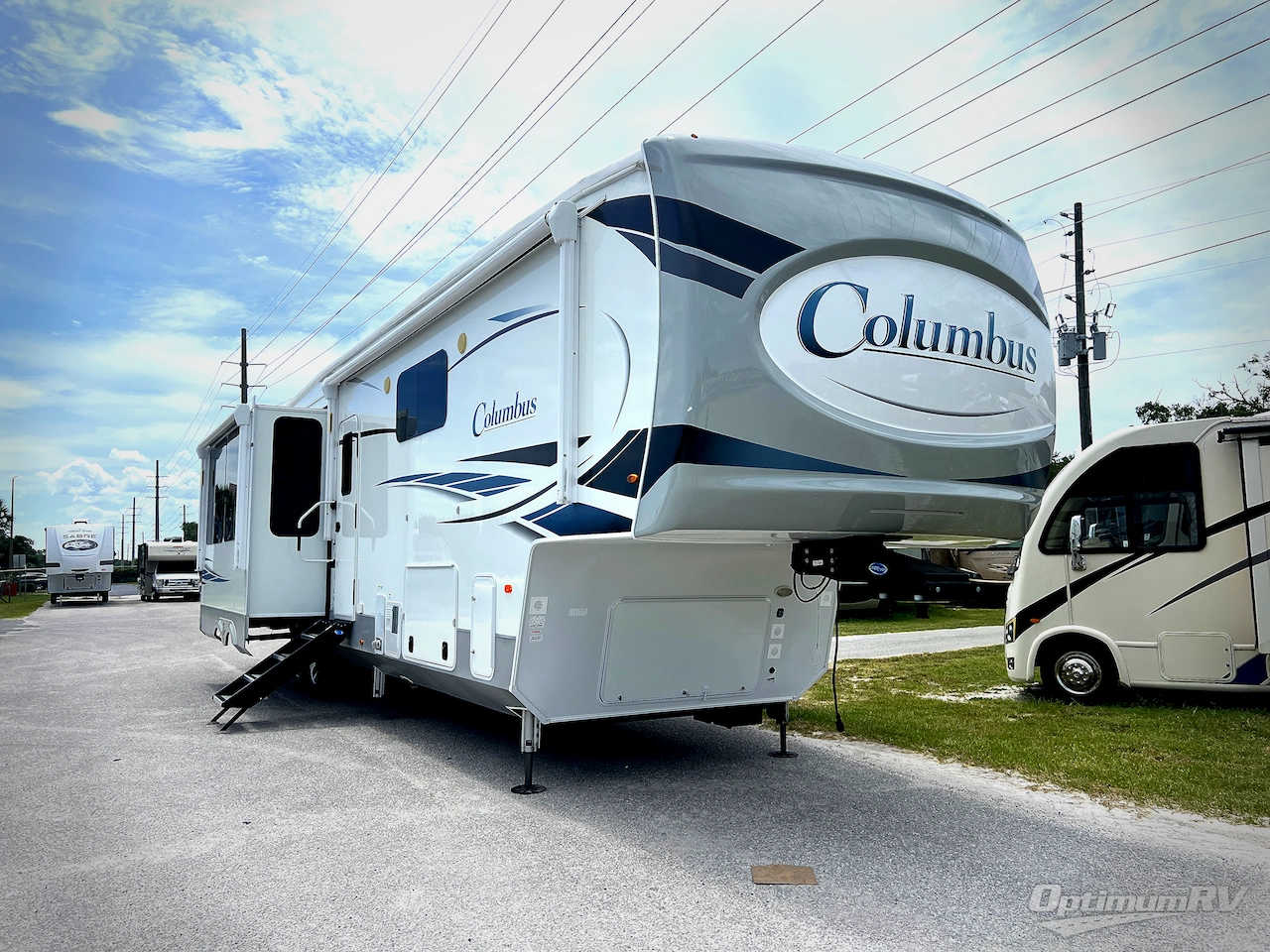2023 Palomino Columbus 384RK Photo 1