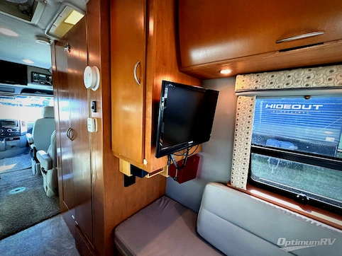 2010 Four Winds Ventura 170S RV Photo 4