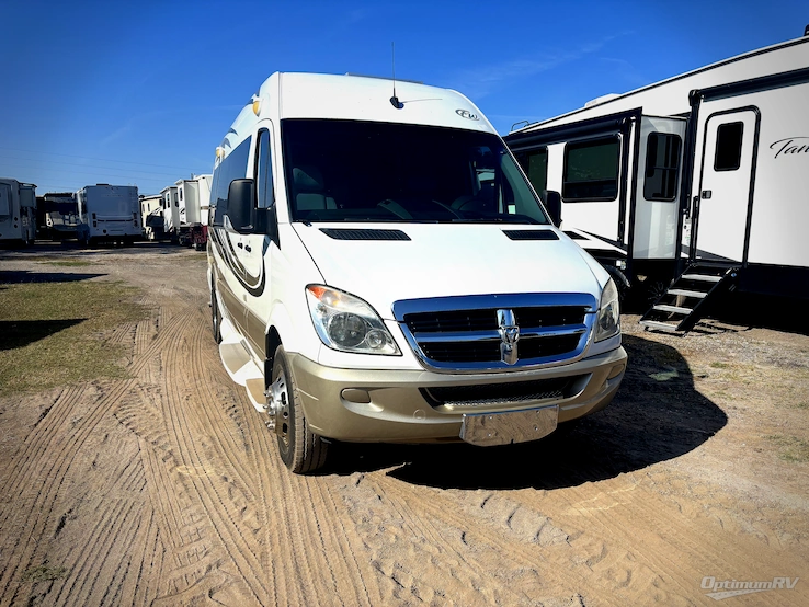2010 Four Winds Ventura 170S RV Photo 1