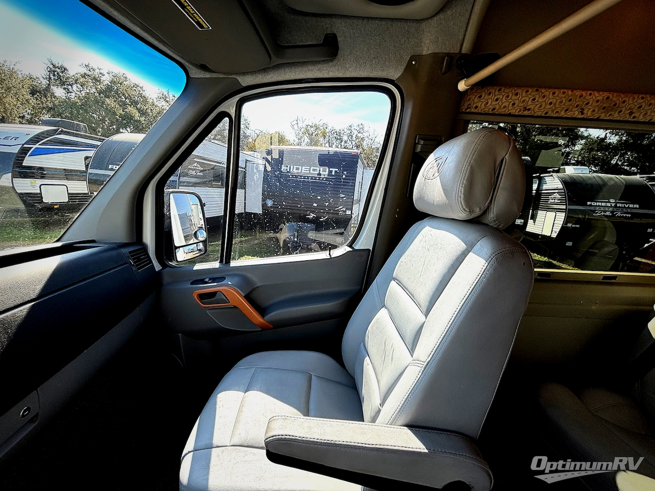 2010 Four Winds Ventura 170S Photo 8