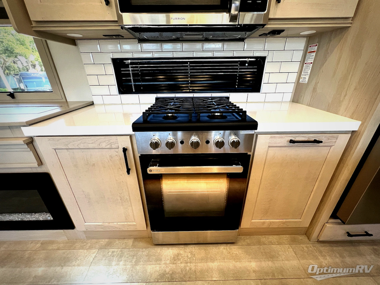 2025 Grand Design Solitude 391DL Photo 11