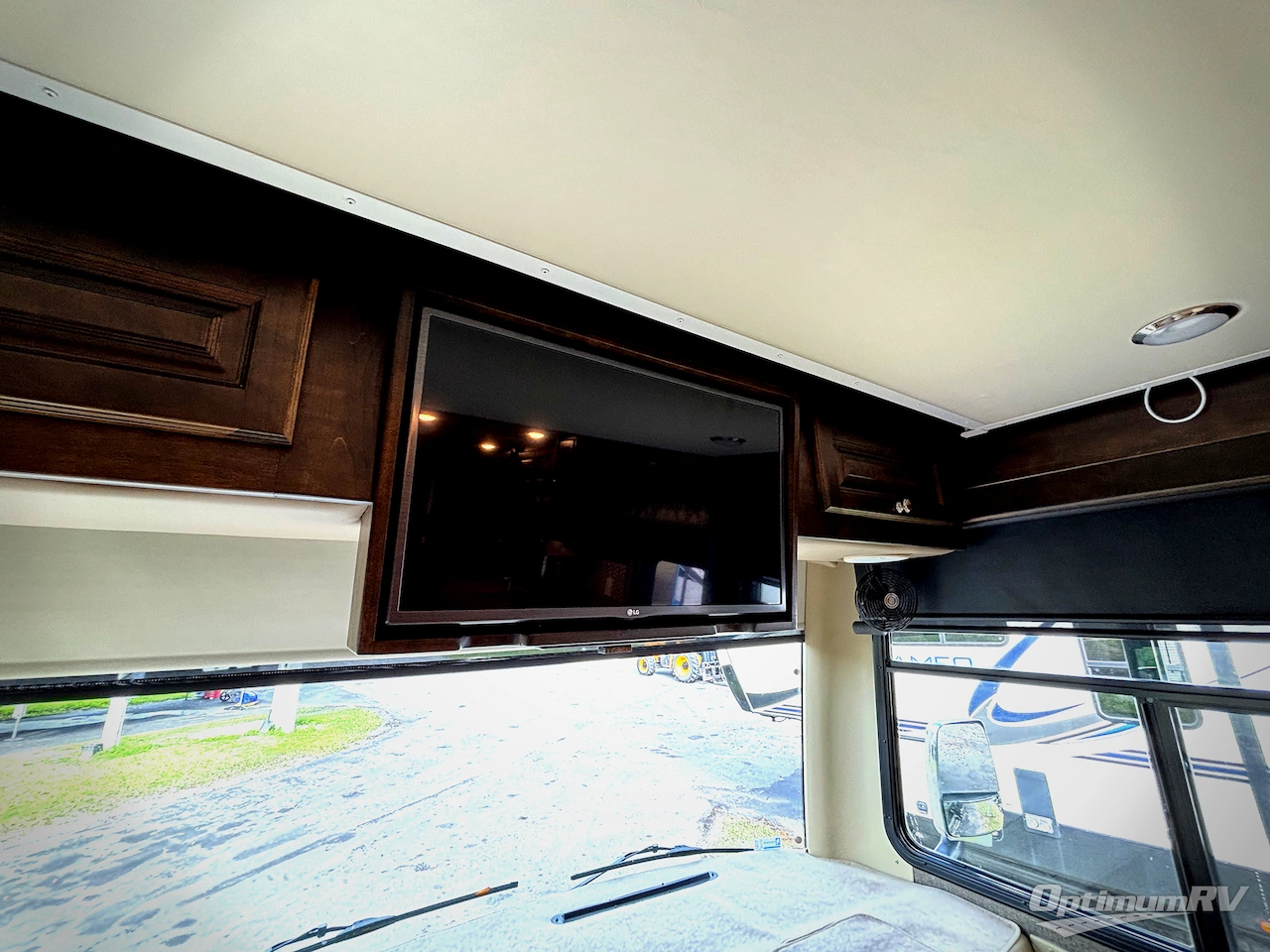 2017 Tiffin Allegro 36 UA Photo 10