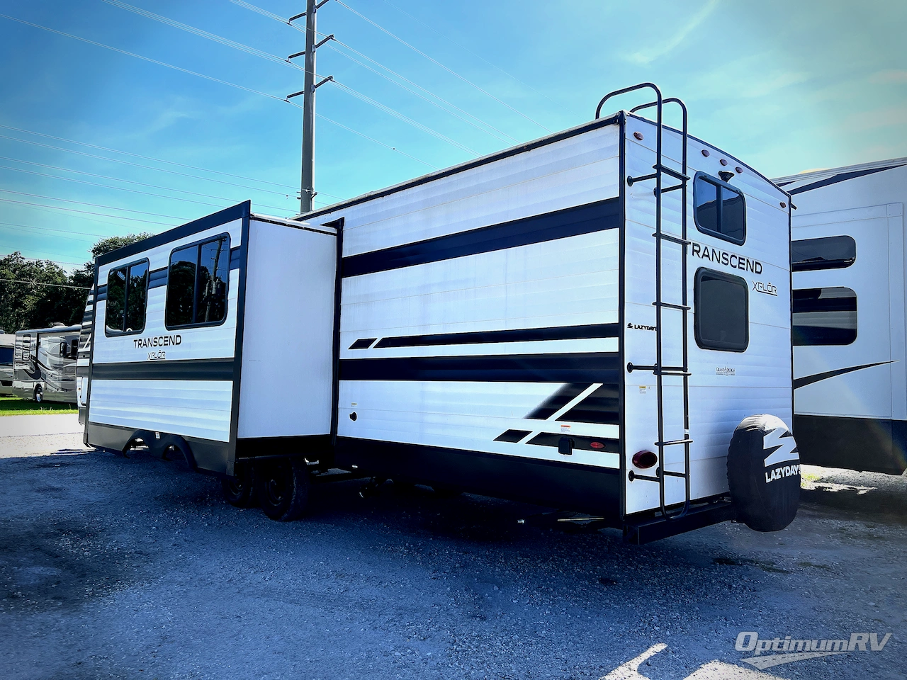 2024 Grand Design Transcend Xplor 321BH Photo 3