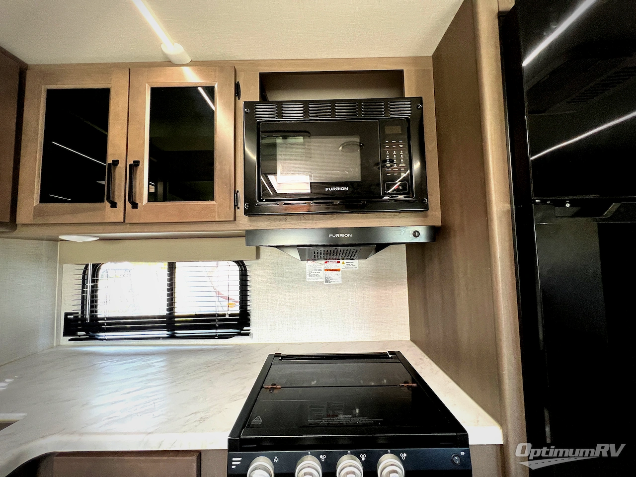 2024 Grand Design Transcend Xplor 321BH Photo 12