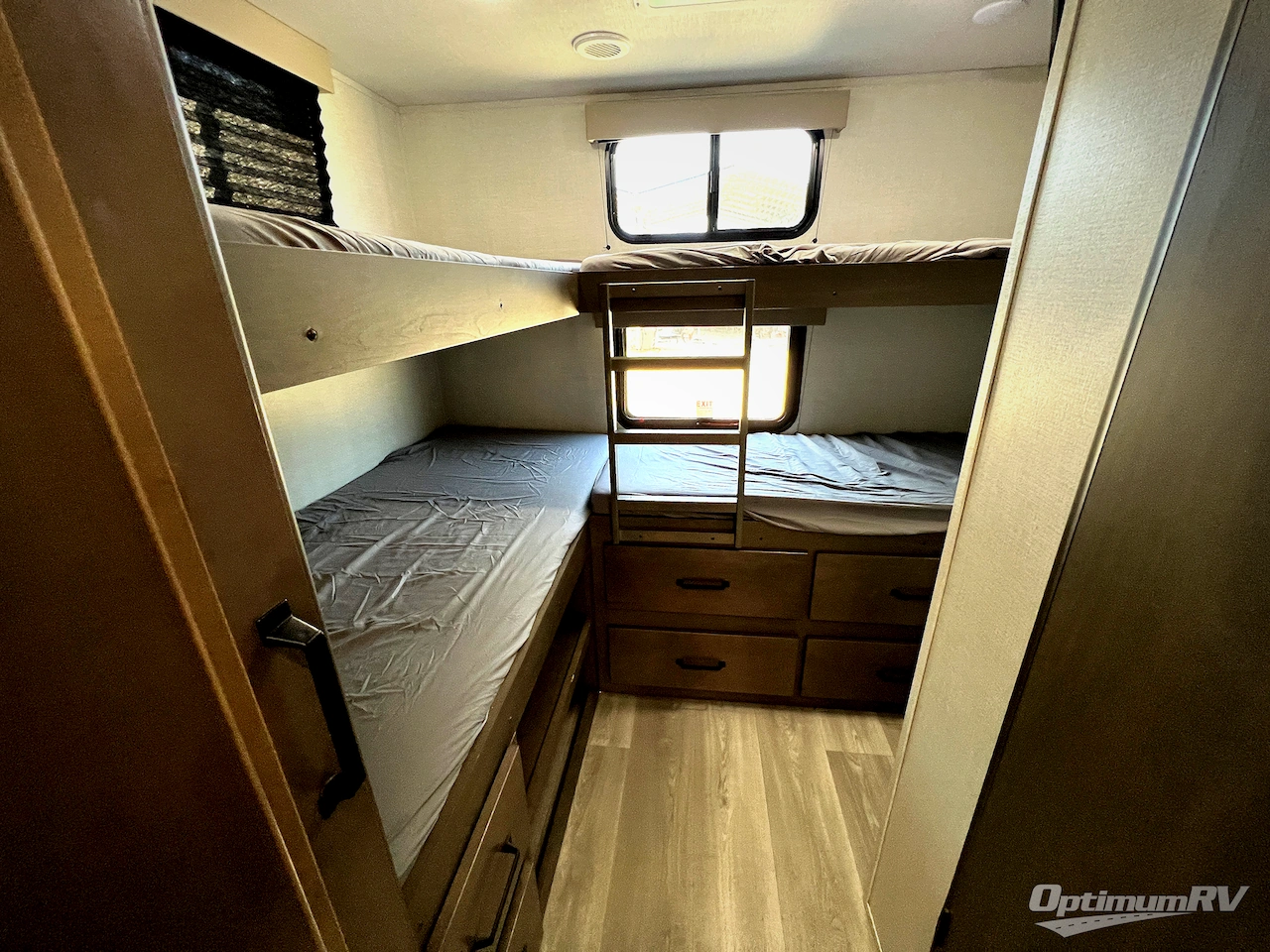 2024 Grand Design Transcend Xplor 321BH Photo 15
