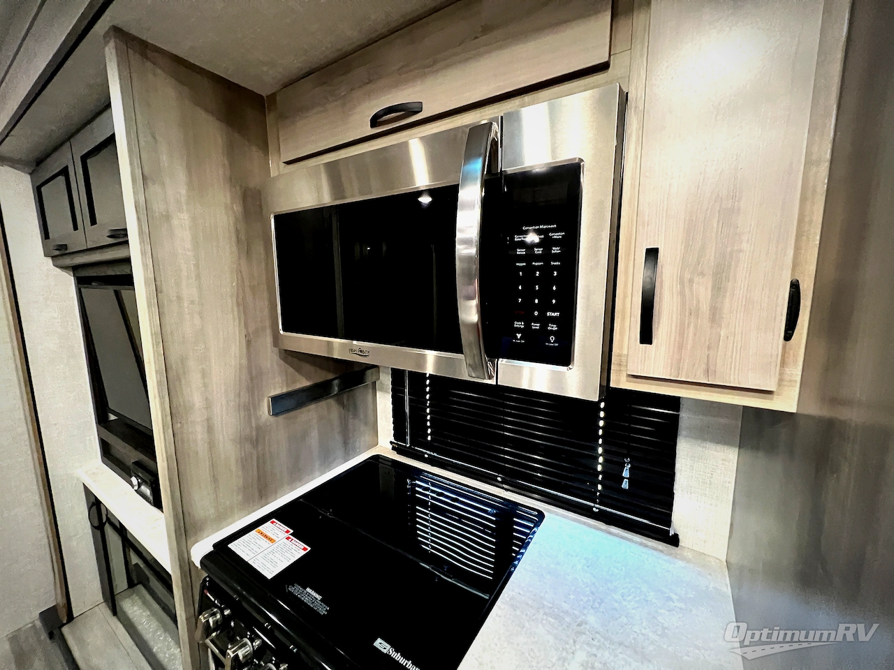 2021 Winnebago Towables Voyage 3538BR Photo 6