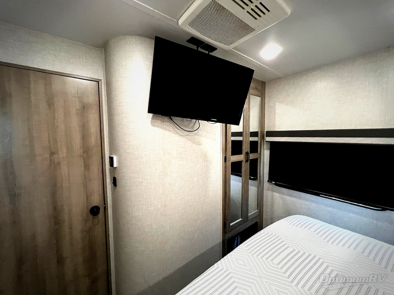 2021 Winnebago Towables Voyage 3538BR Photo 24