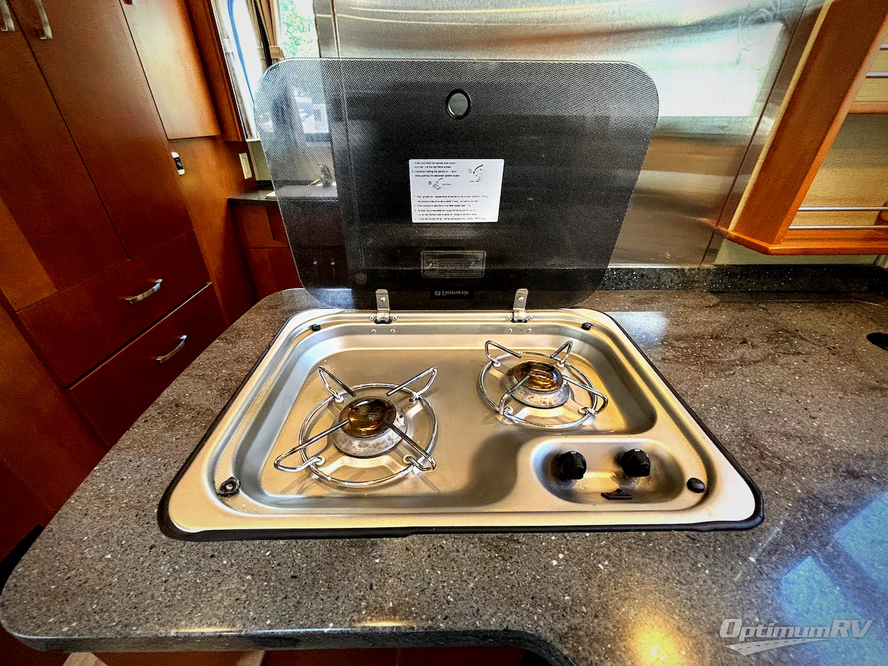 2015 Leisure Travel Unity U24MB Photo 9