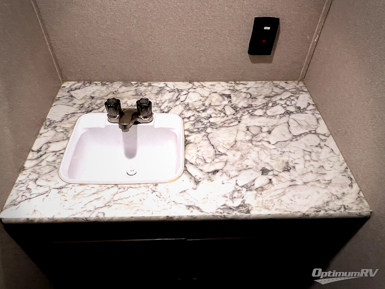 2019 Keystone Springdale Mini 1700FQ Photo 25