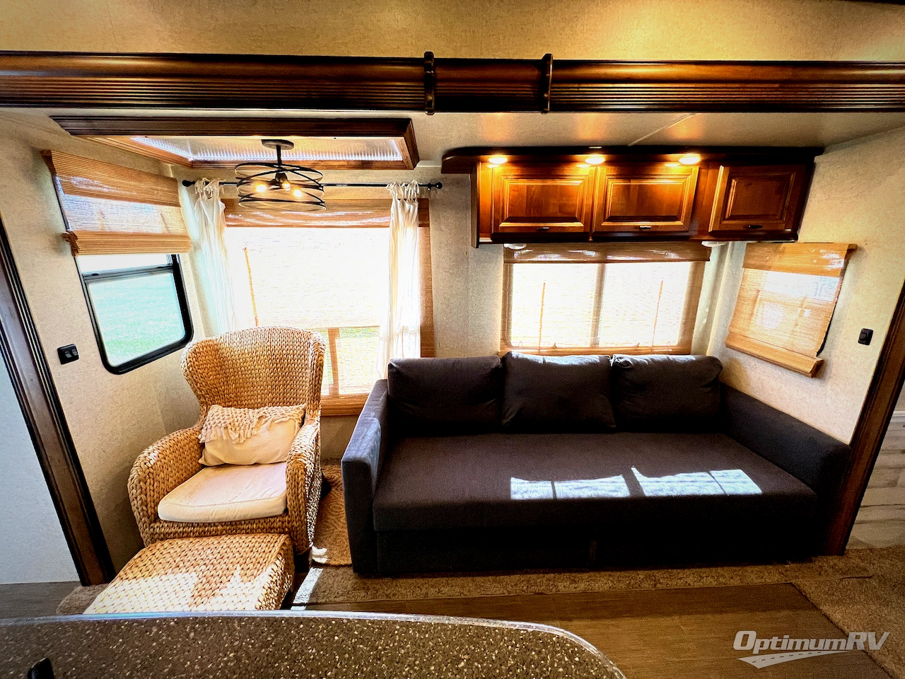 2016 Heartland Big Country 3850MB Photo 7