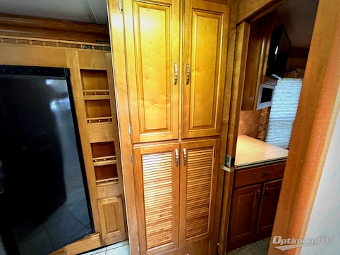 2009 Gulf Stream Caribbean 38C RV Photo 4