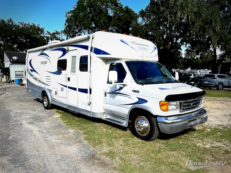 2005 Coachmen Concord 275DS RV Photo 1