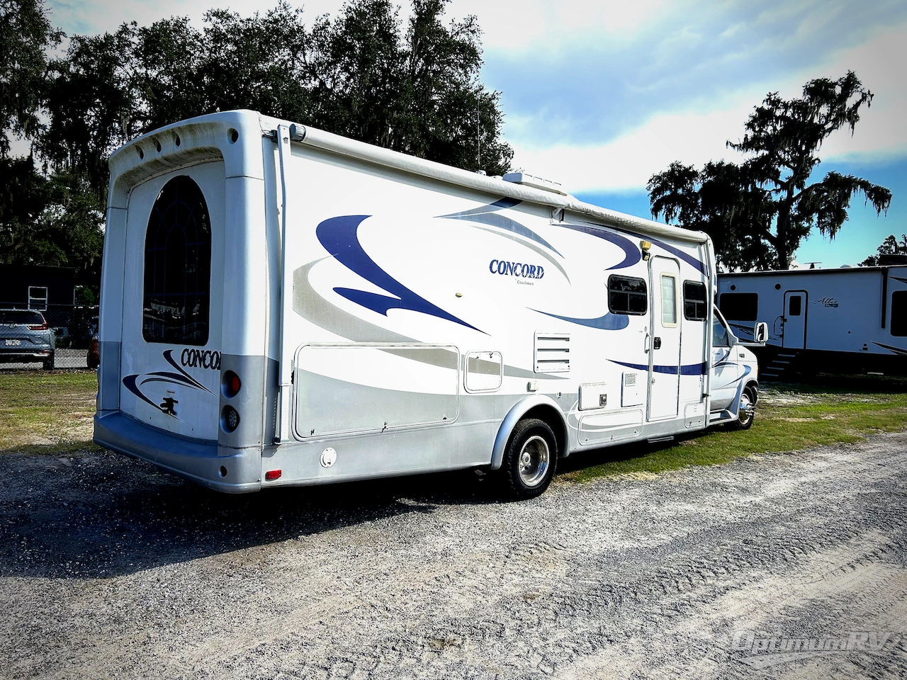 2005 Coachmen Concord 275DS Photo 2