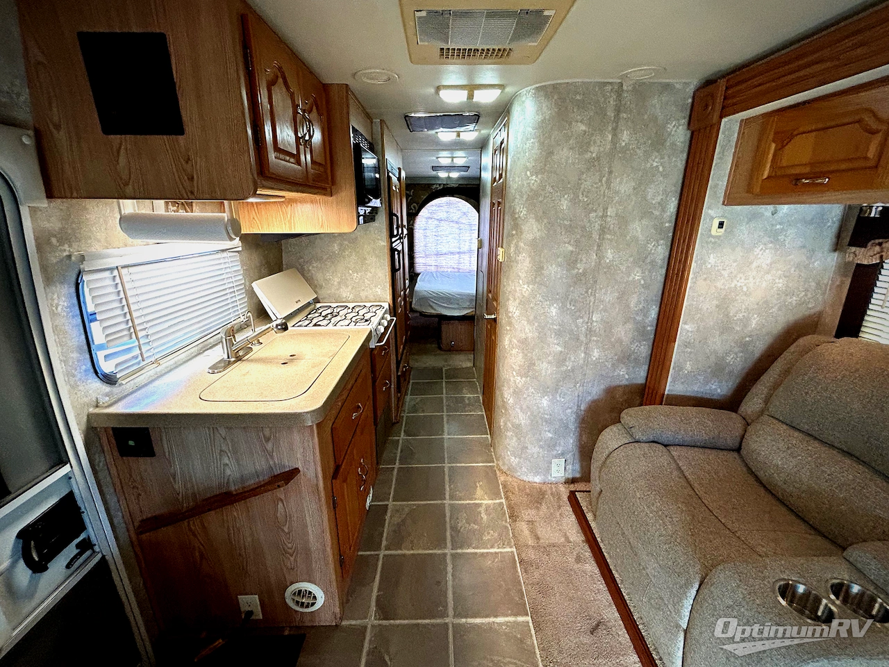 2005 Coachmen Concord 275DS Photo 4