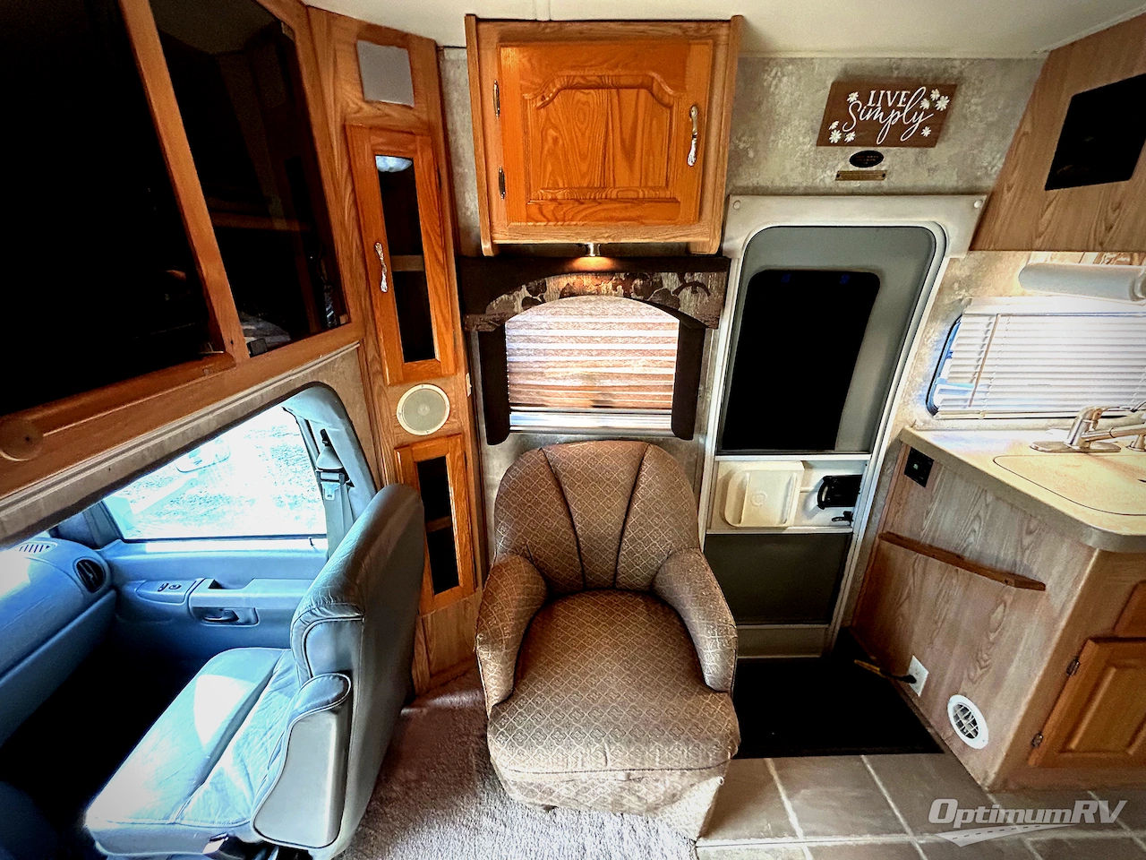 2005 Coachmen Concord 275DS Photo 11