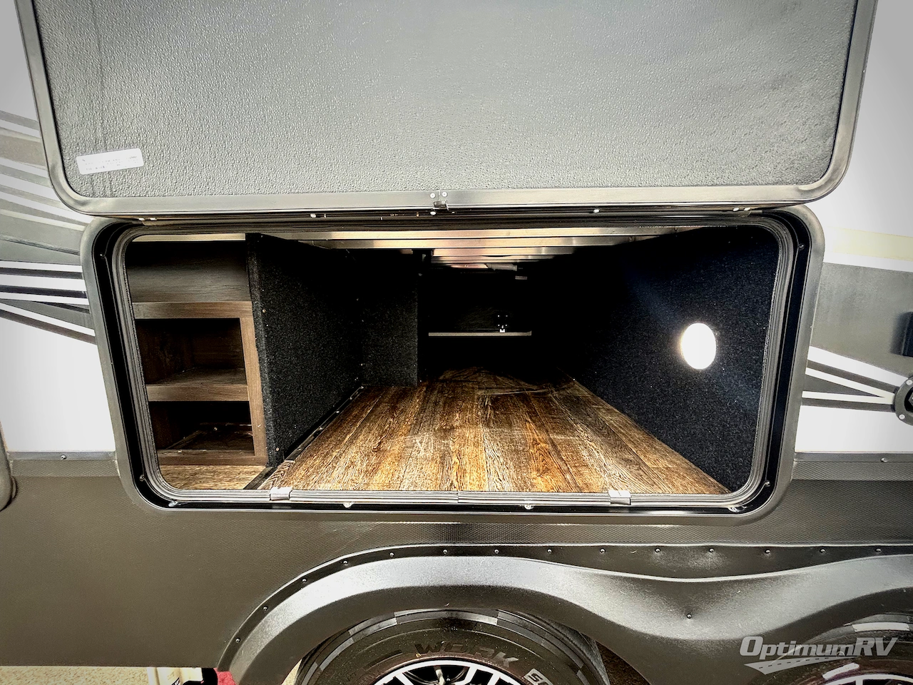 2022 Grand Design MOMENTUM 376THS Photo 22