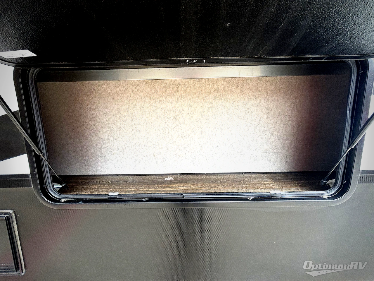 2022 Grand Design MOMENTUM 376THS Photo 25