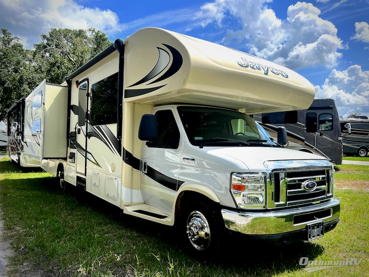 2016 Jayco Greyhawk 31FS RV Photo 1