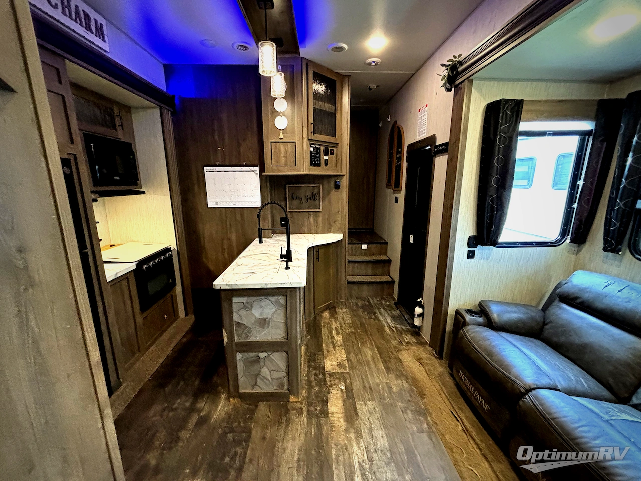 2021 Forest River Cherokee Wolf Pack 325PACK13 Photo 5