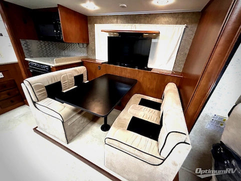 2015 Forest River Georgetown 310DS RV Photo 3