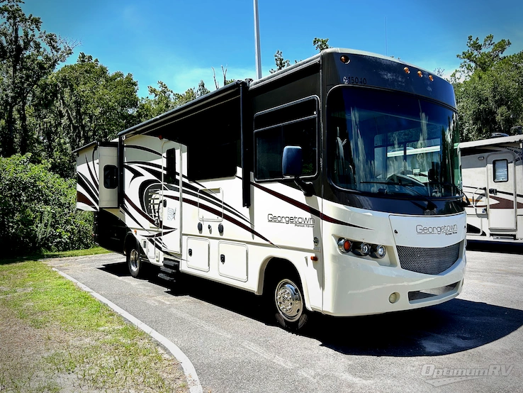 2015 Forest River Georgetown 310DS RV Photo 1