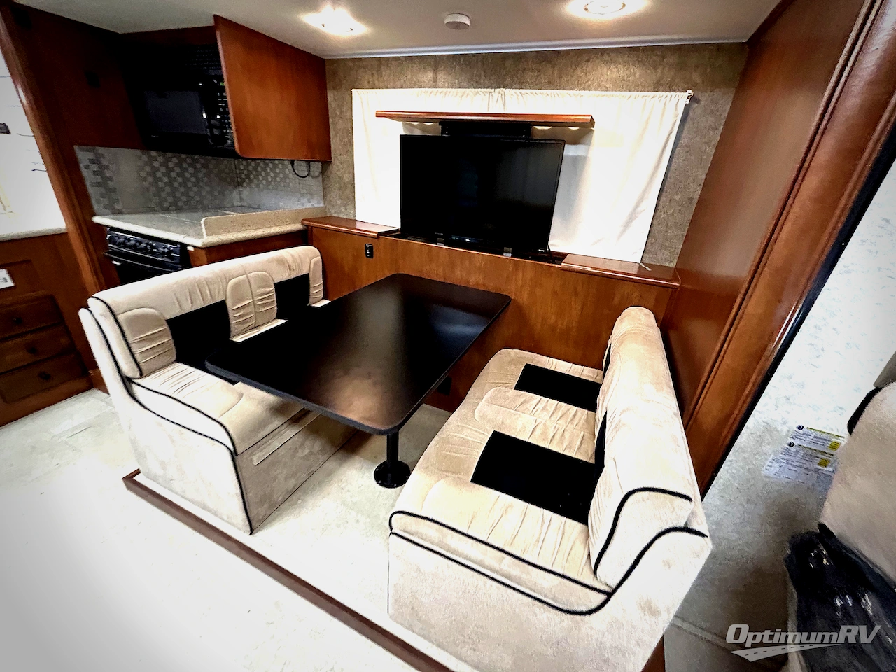 2015 Forest River Georgetown 310DS Photo 11
