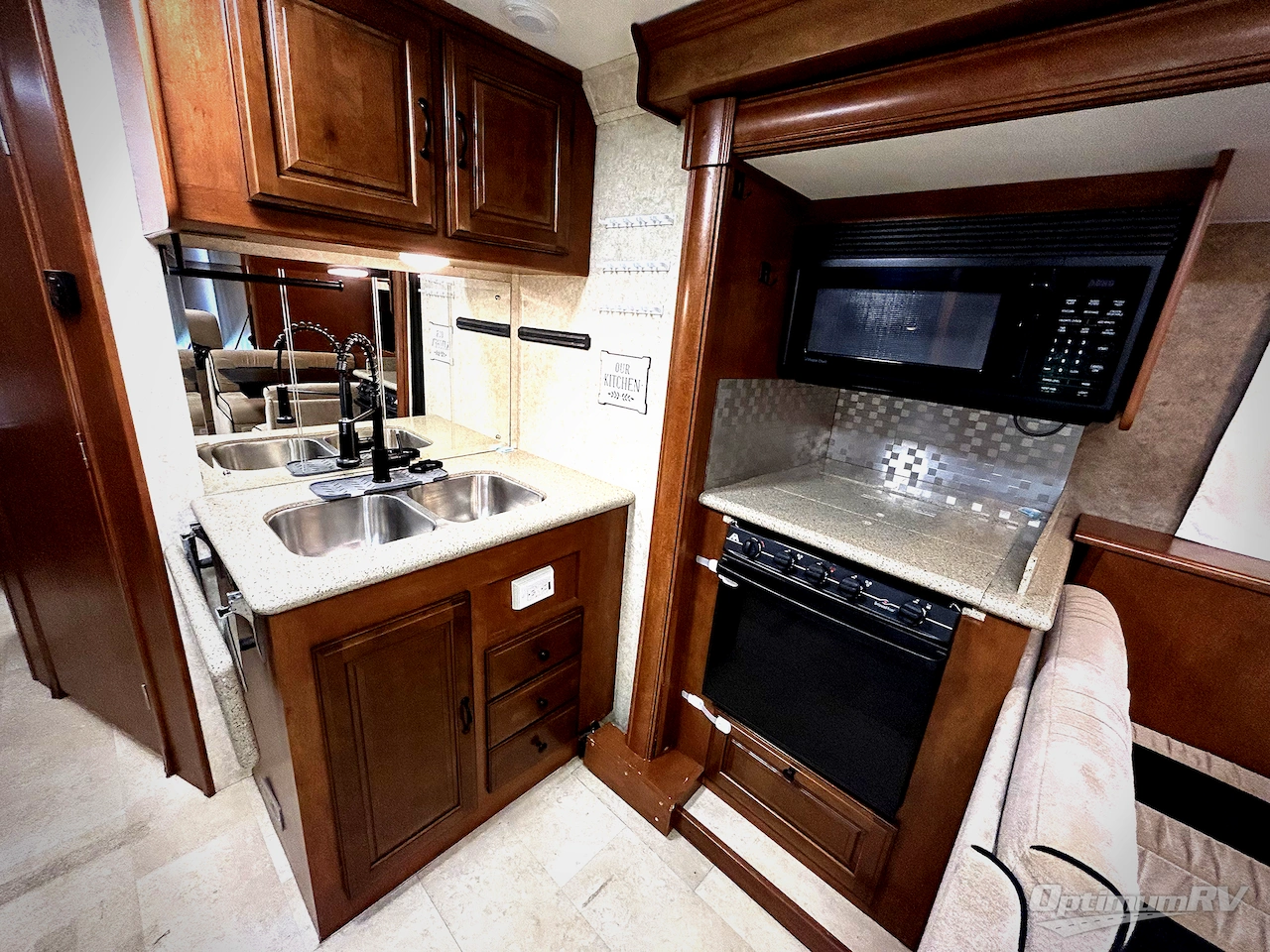 2015 Forest River Georgetown 310DS Photo 12