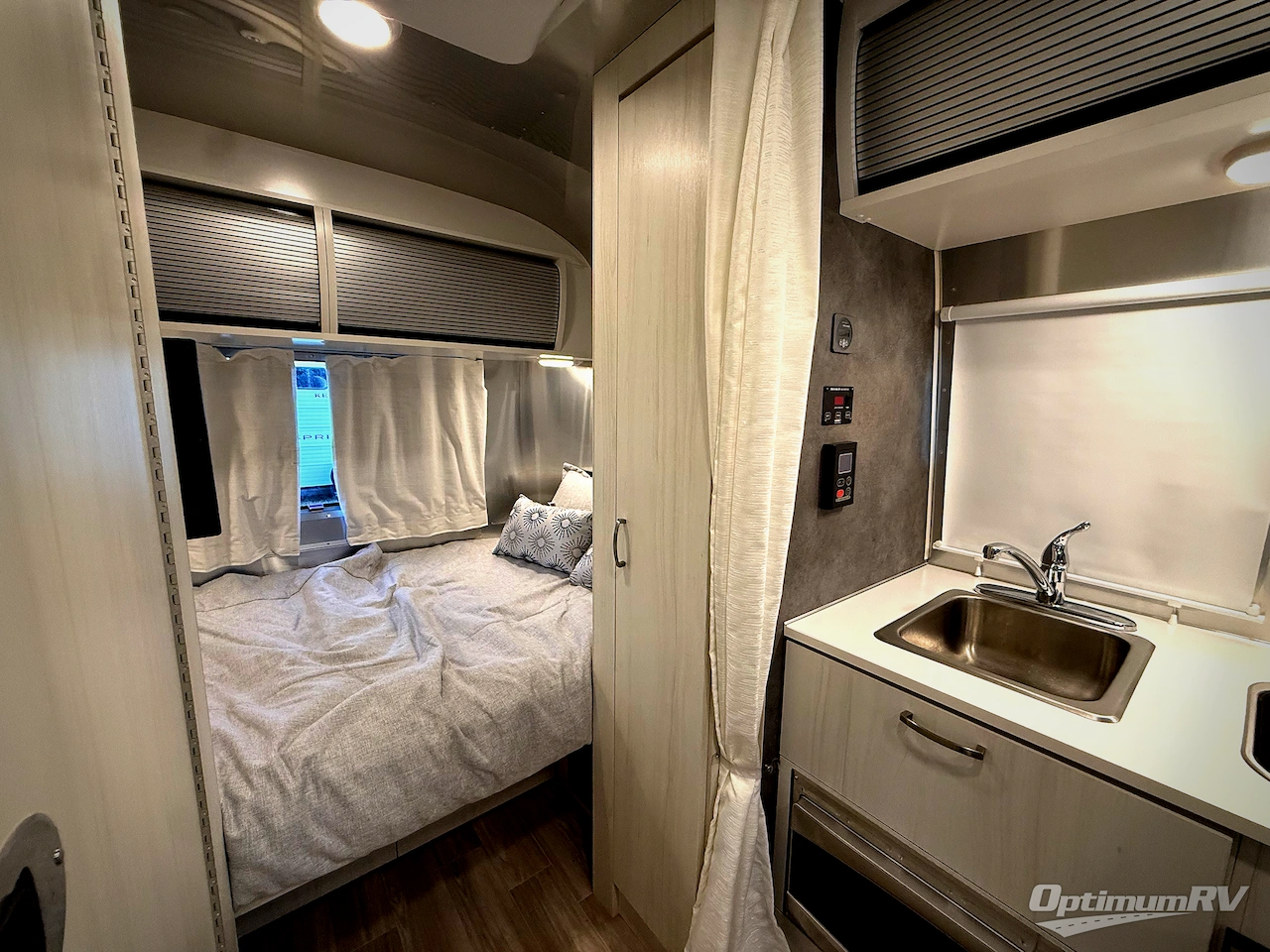 2024 Airstream Bambi 16RB Photo 17