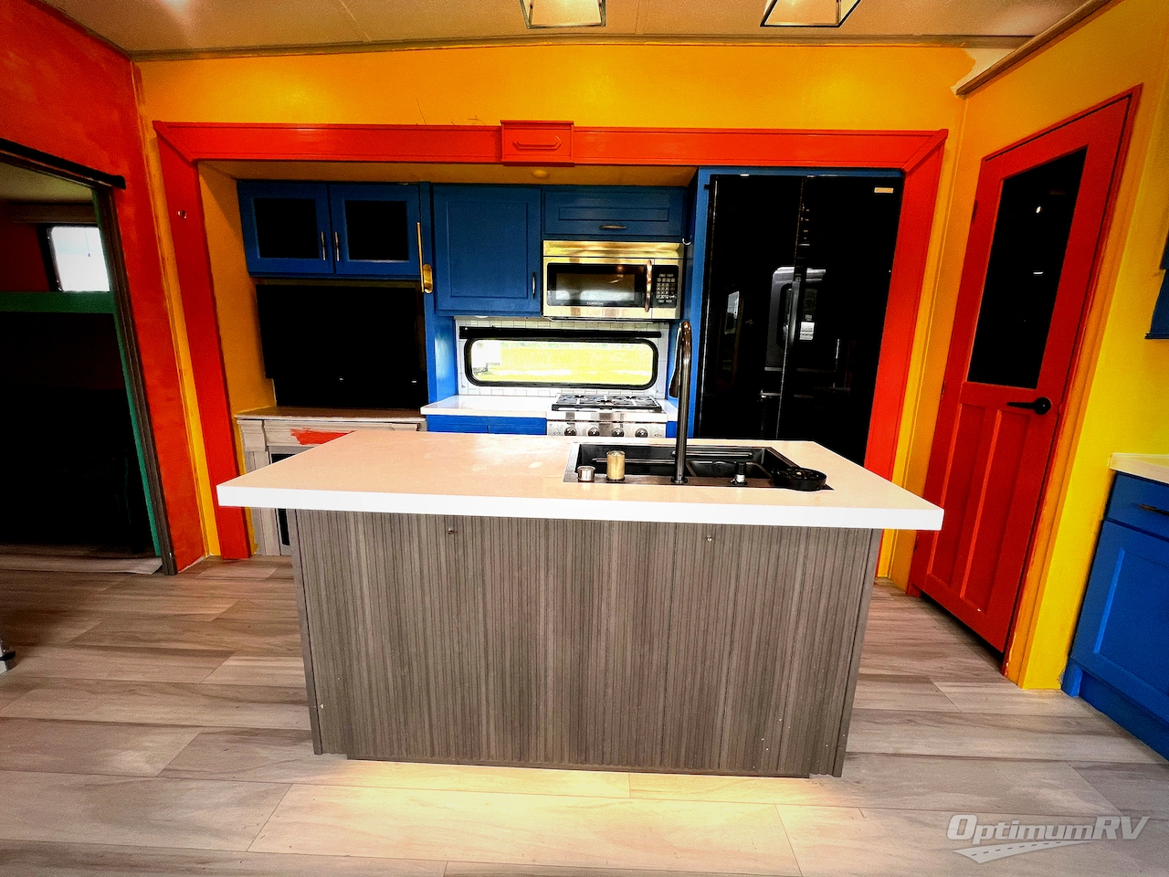 2024 Grand Design Influence 3704BH Photo 8