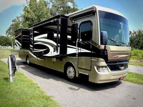 Used 2017 Fleetwood RV Pace Arrow LXE 38K Featured Photo