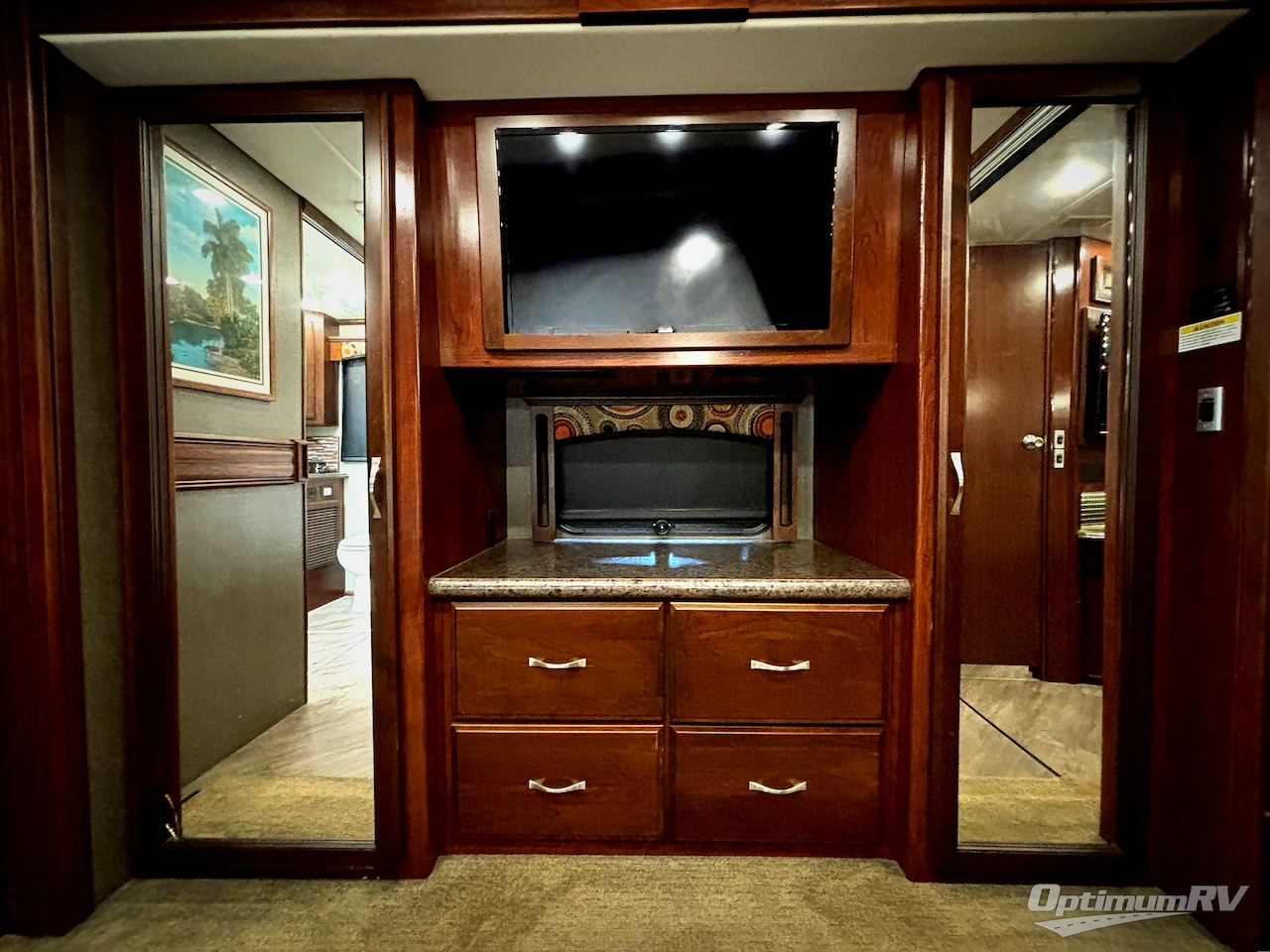 2017 Fleetwood Pace Arrow LXE 38K Photo 20