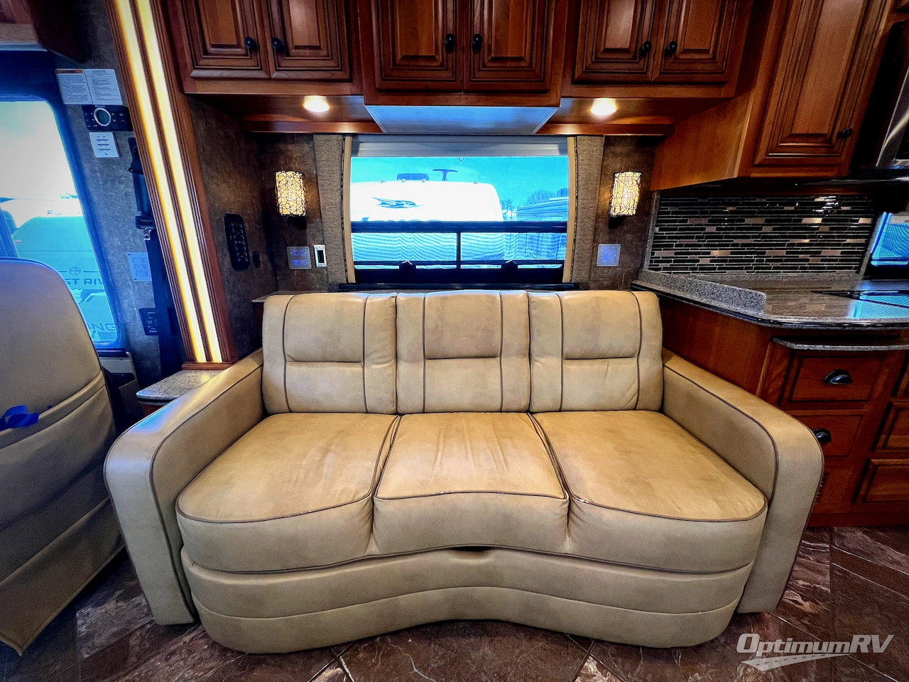 2015 Newmar Dutch Star 4369 Photo 14