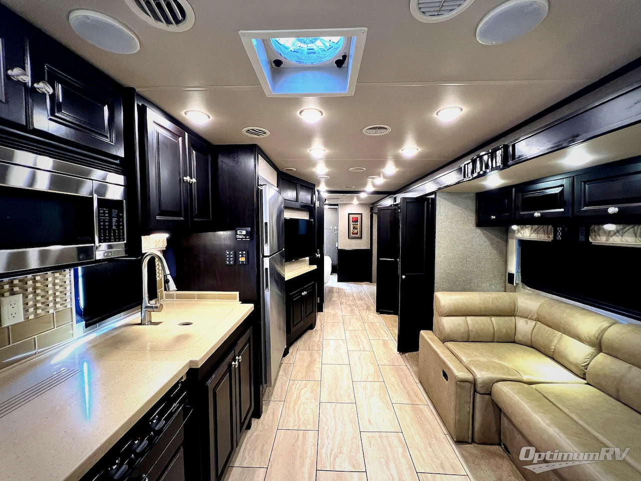 2017 Tiffin Allegro 36 UA Photo 5