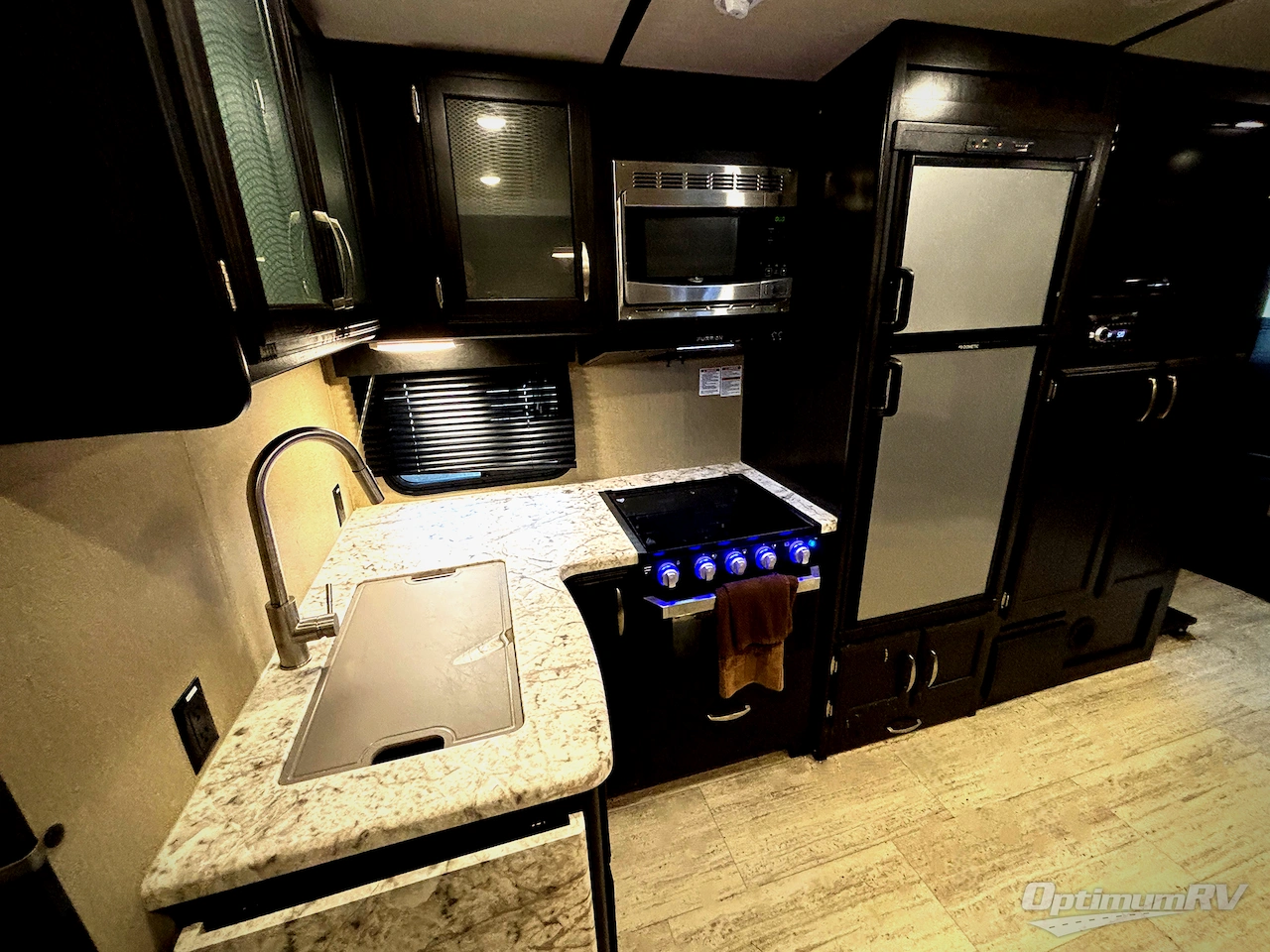 2019 Grand Design Imagine 3170BH Photo 10