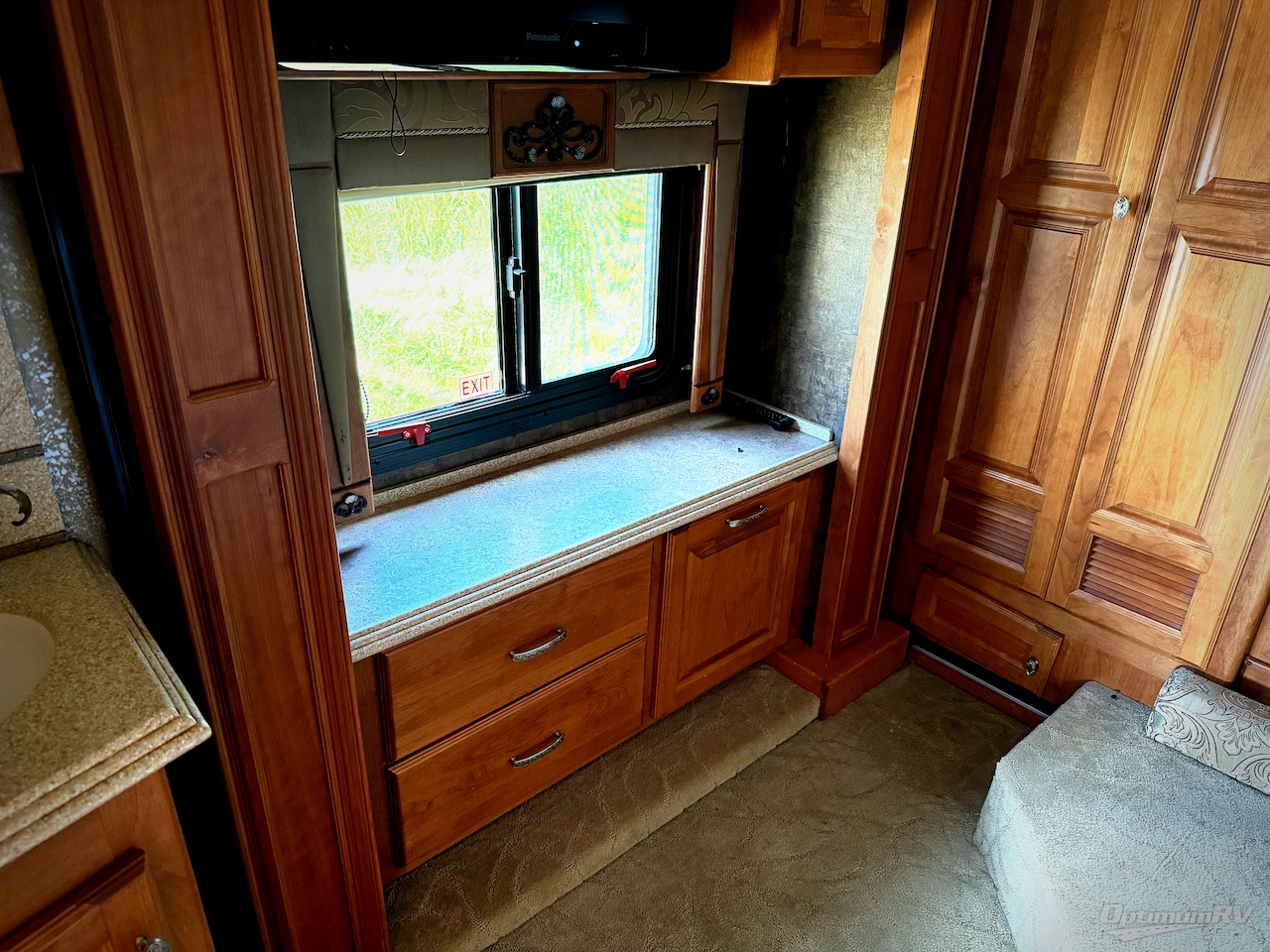 2011 Tiffin Phaeton 36QSH Photo 15
