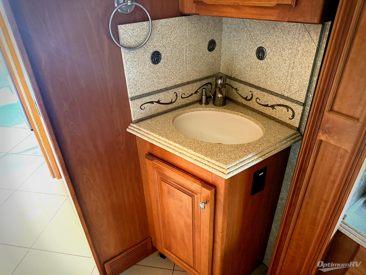 2011 Tiffin Phaeton 36QSH Photo 17