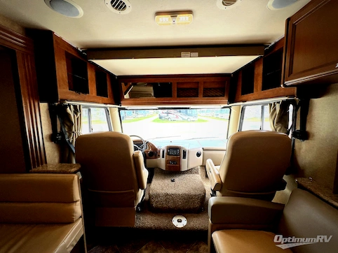 2014 Thor ACE 29.2 RV Photo 2