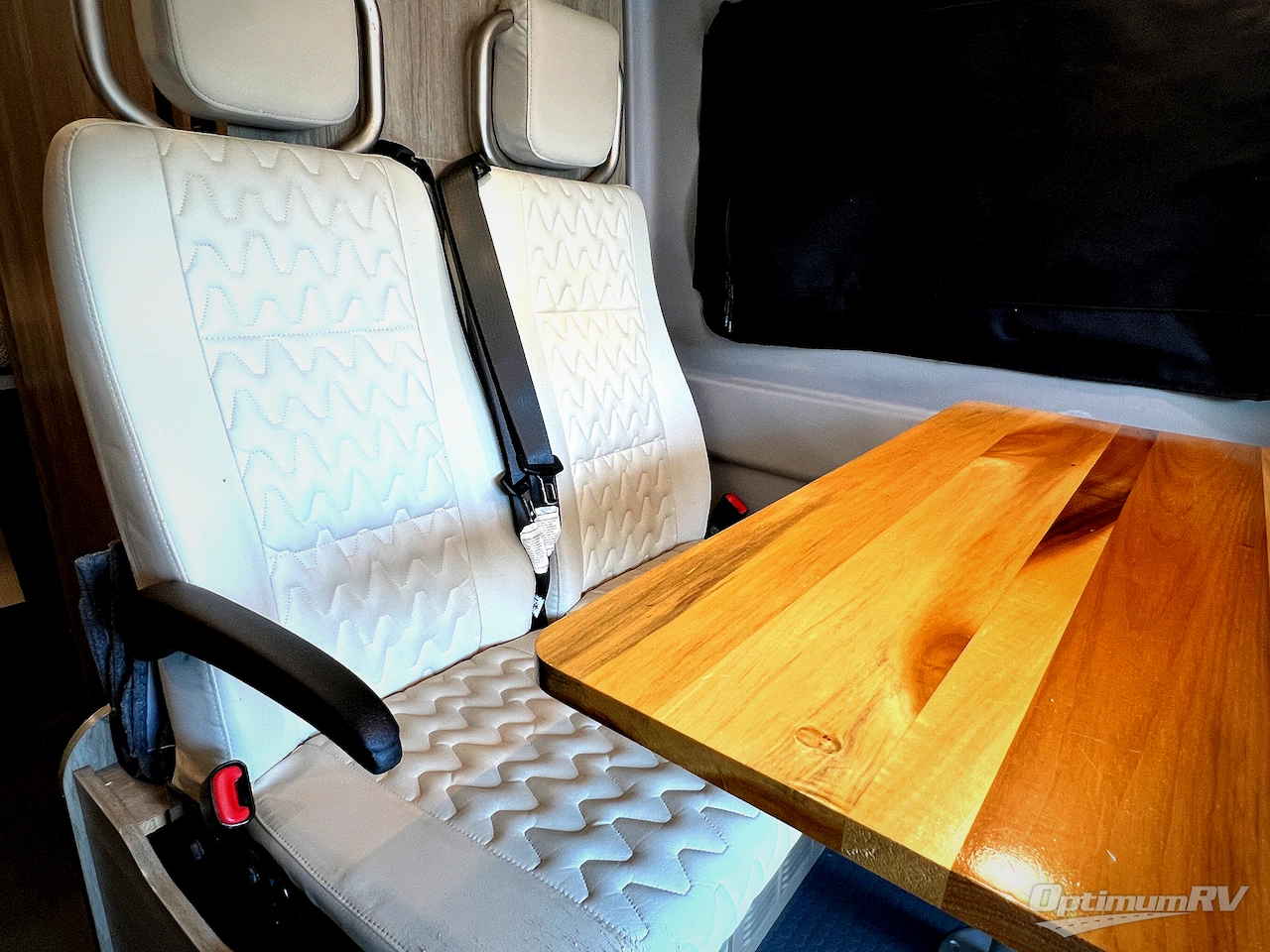 2022 Winnebago Solis 59PX Photo 11