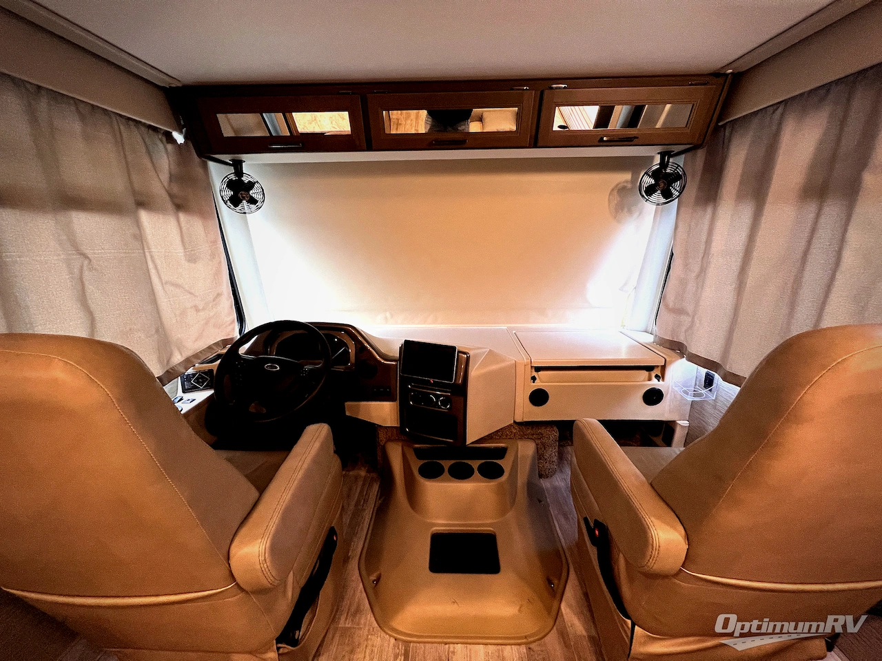 2023 Thor Freedom Traveler 30A Photo 4