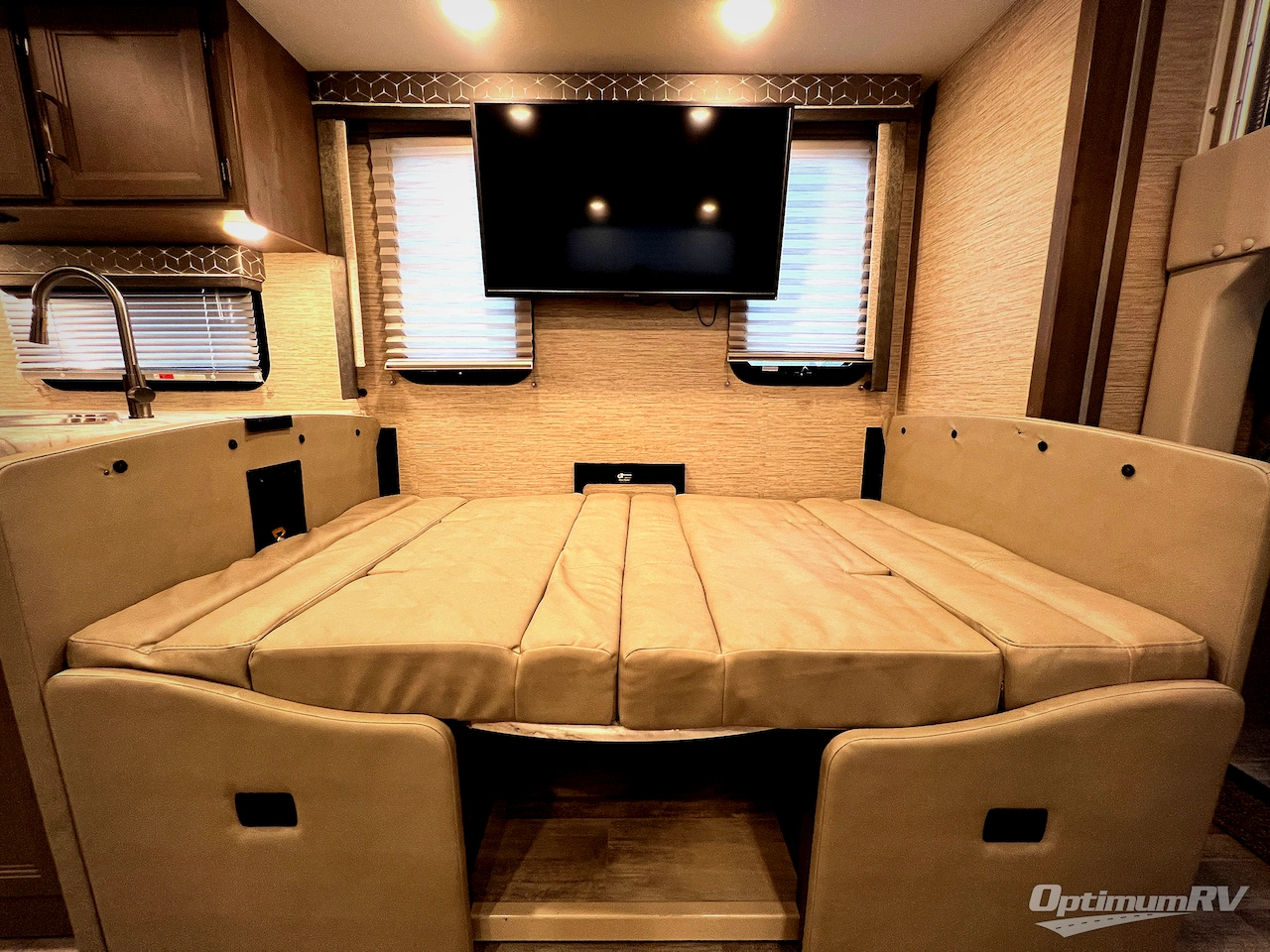 2023 Thor Freedom Traveler 30A Photo 22