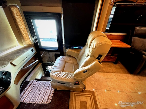 2019 Tiffin Phaeton 44OH RV Photo 2