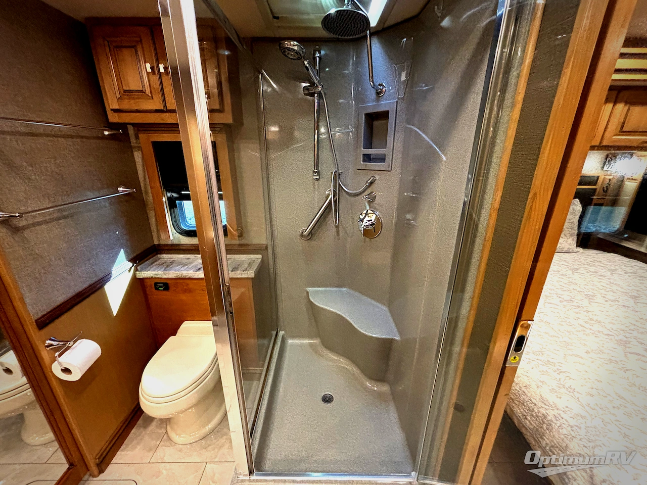 2019 Tiffin Phaeton 44OH Photo 23