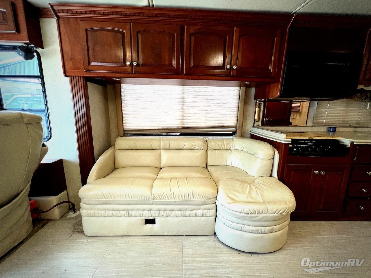 2004 Thor Mandalay 40D Photo 8