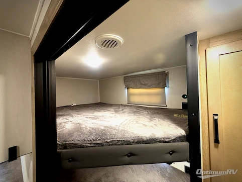 2023 Palomino Puma 28BHFQ RV Photo 4